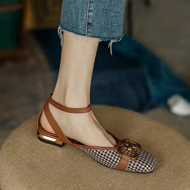 Amozae New French Retro Ladies Flats Korean Style One Line Buckle Female Sandals Fashionable Plaid Thick Heel Women's Shoes