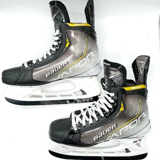 Bauer Vapor Hyperlite - Pro Stock Hockey Skates - Size 12D