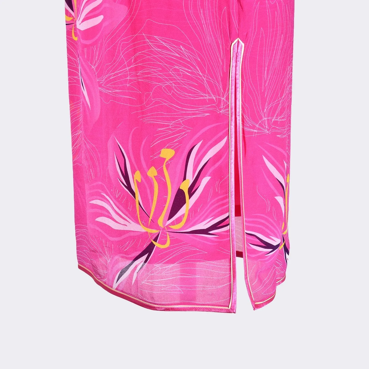 【BAUHINIA】100% Silk Crystal Cheongsam (Sleeveless)