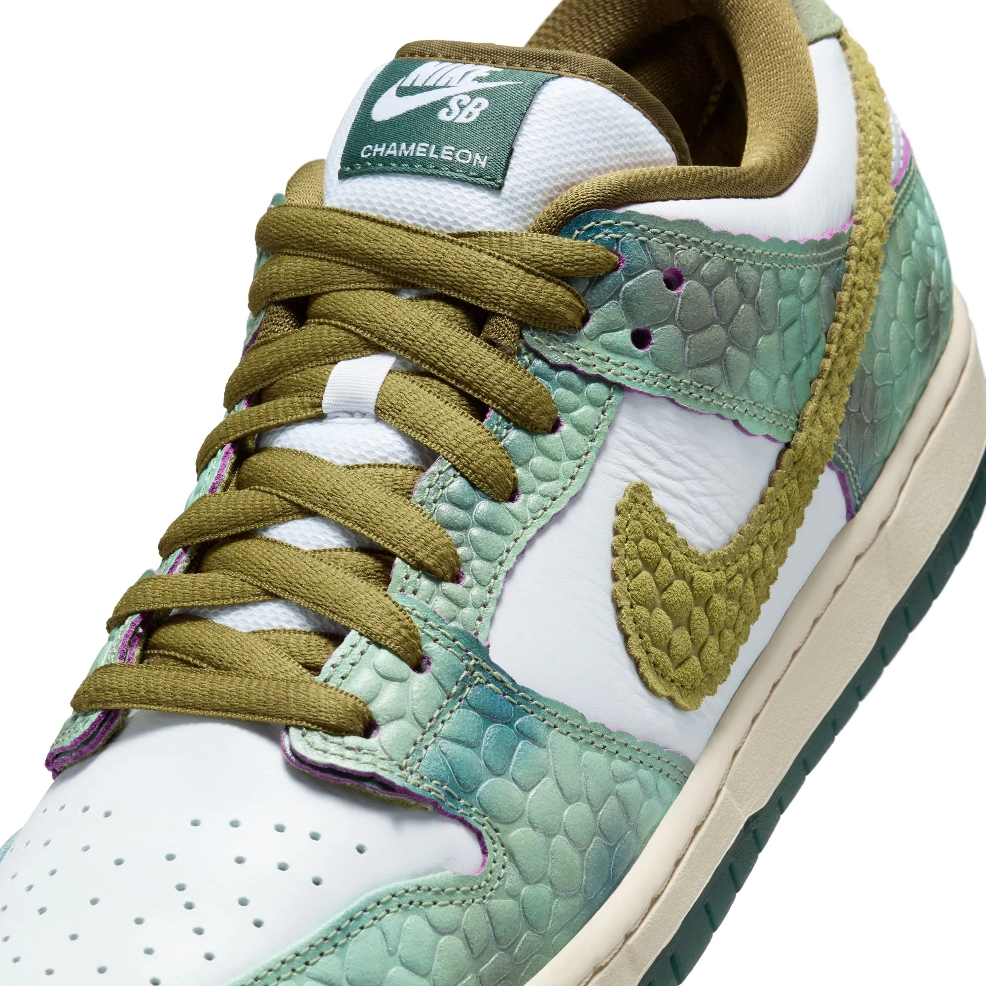 DUNK LOW ALEXIS SABLONE "CHAMELEON"