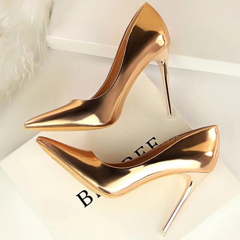 Graduation Gift  Shoes Classic Pumps Patent Leather Women Pumps Fashion Women Wedding Shoes High Heels Stiletto 10.5 Cm 7.5 Cm Lady Shoes