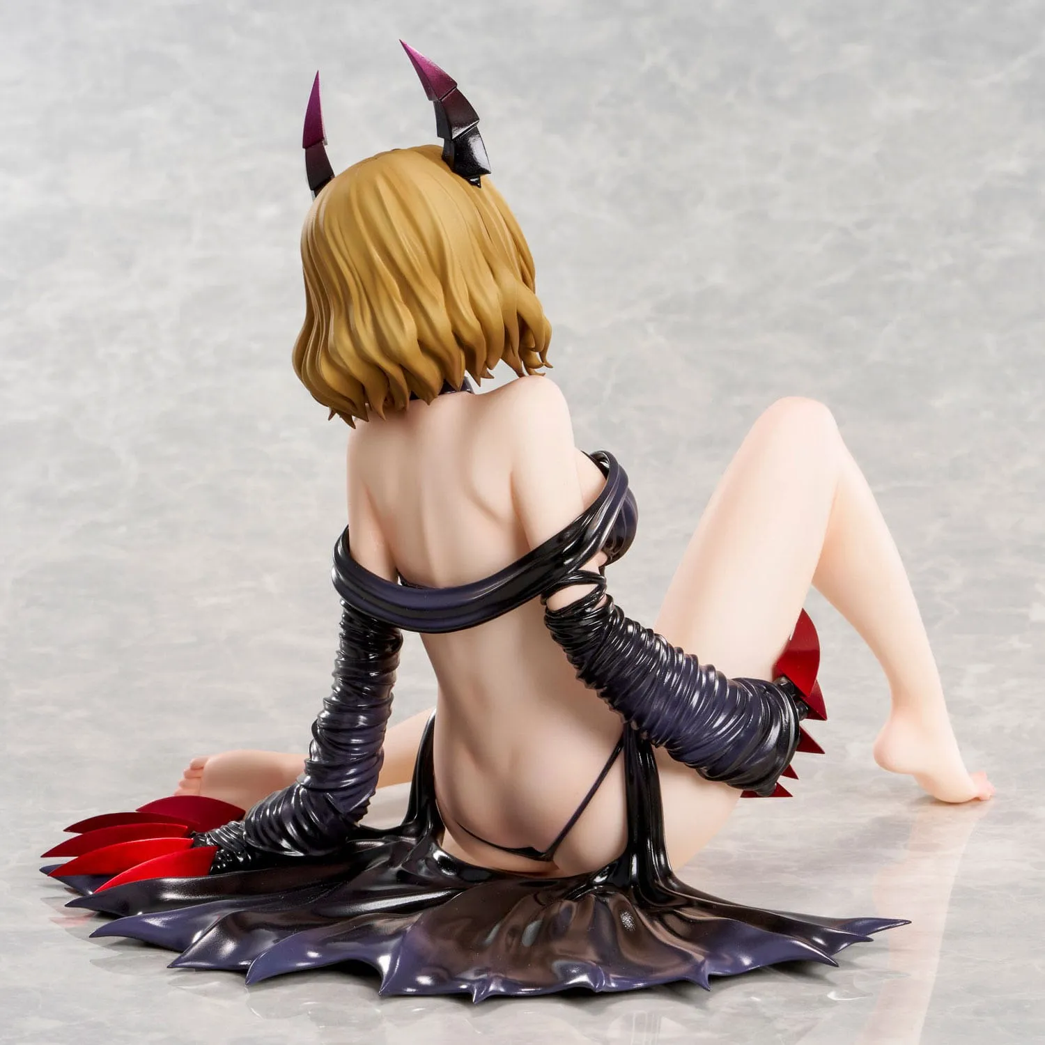 (Pre-vendita) Risa Momioka Darkness Ver. 15 cm - To Love-Ru Darkness