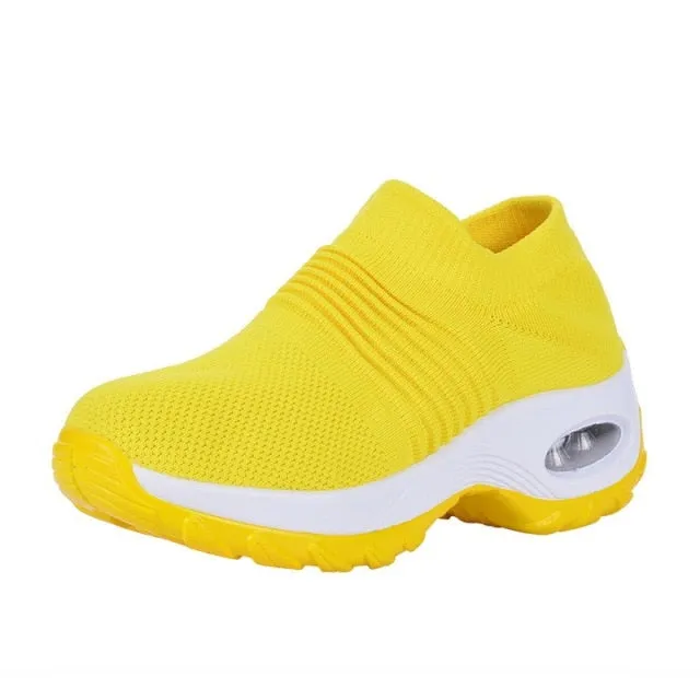 Running Sneakers Fashion Breathable Mesh Casual Shoes Platform Sneakers Men Platform Slip-On Sneakers Walking  Women Shoes