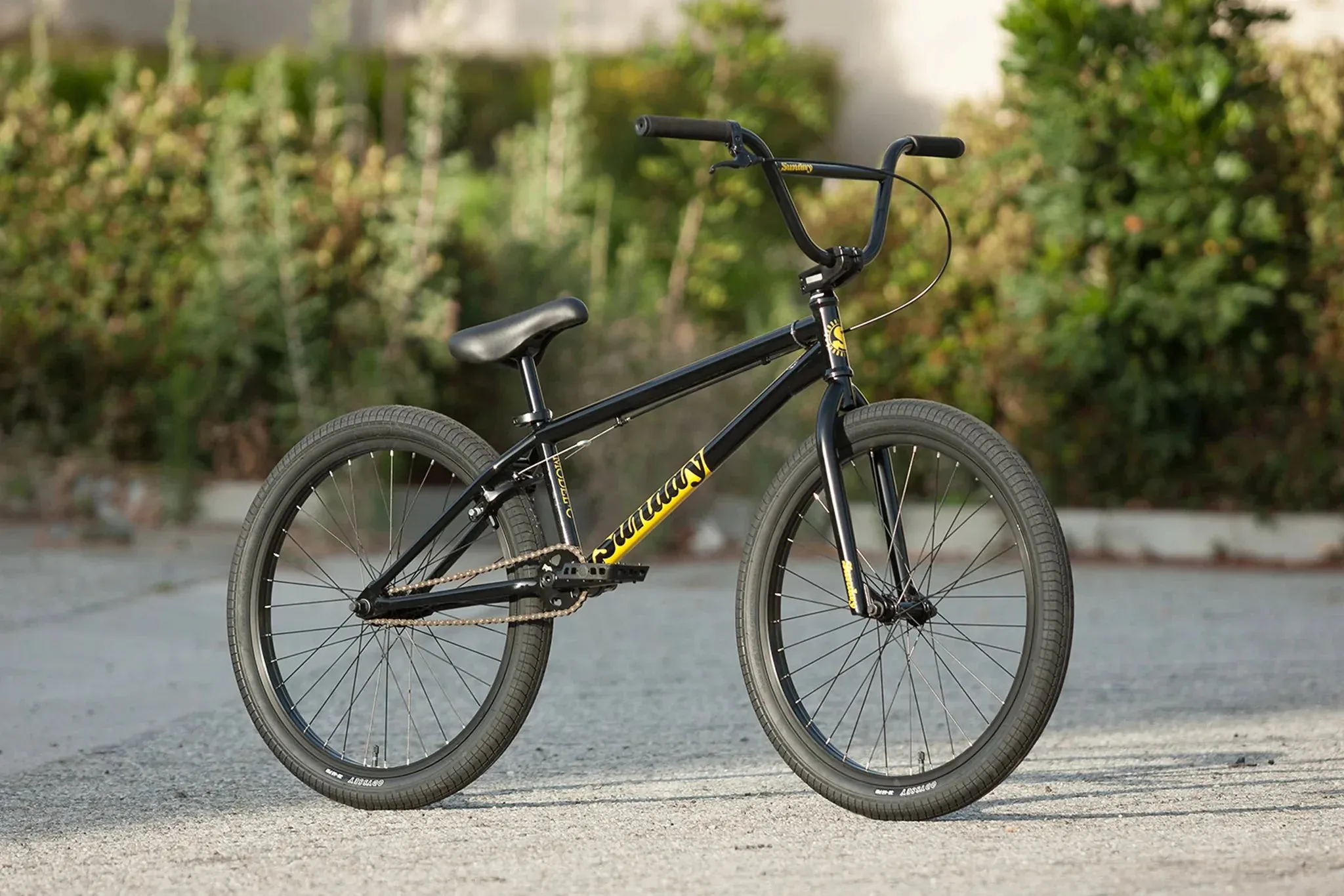 Sunday 2023 Model C 24″ Complete BMX Bike - Gloss Black