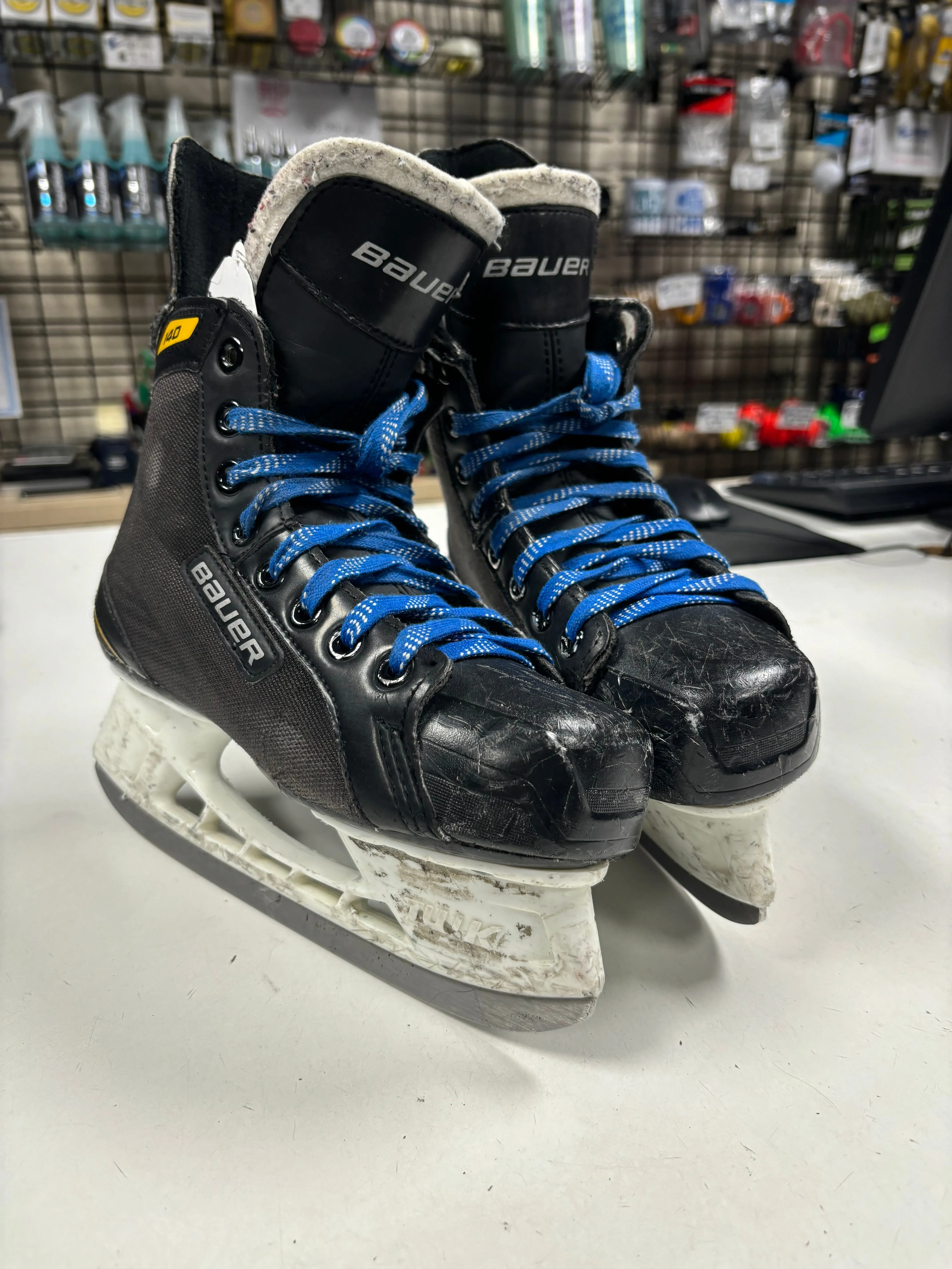 Used Bauer Supreme 140 Size 3 Hockey Skates