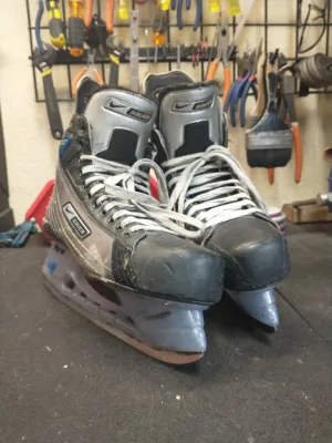 Used Nike Bauer Supreme 70 Skates Size 9