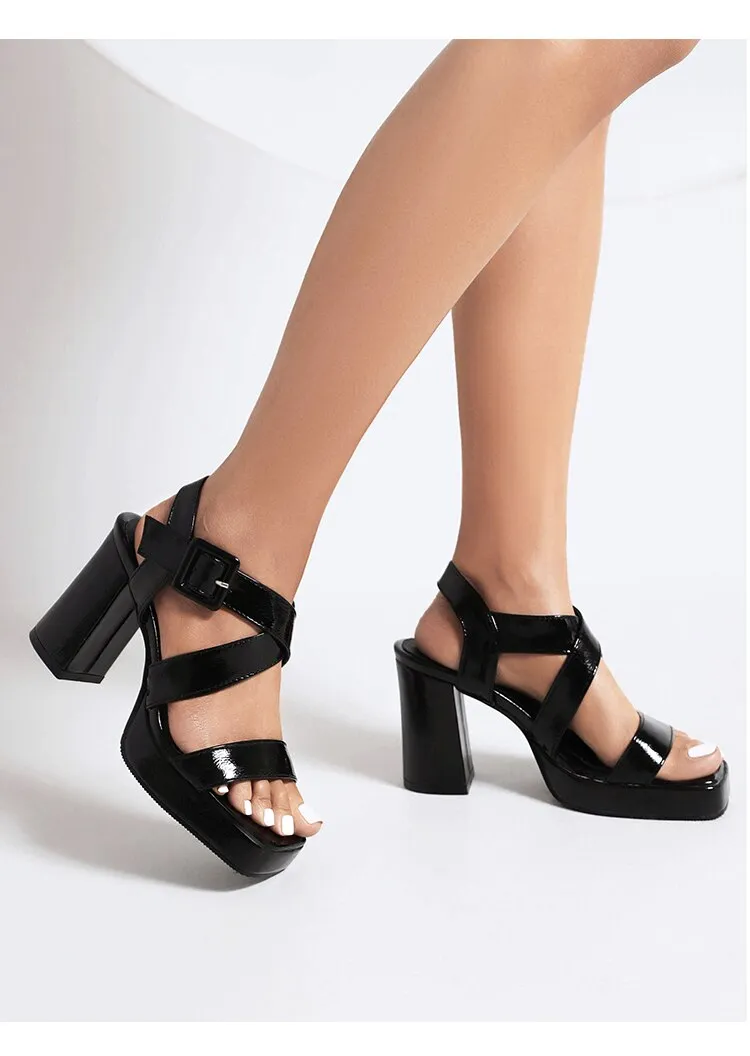 xiangtuibao Glossy Patent Leather Material Square Head Cross Thin Belt Women's Peep Toe Shoes Square Buttoned Ankle Extra Cut-Out Sandals